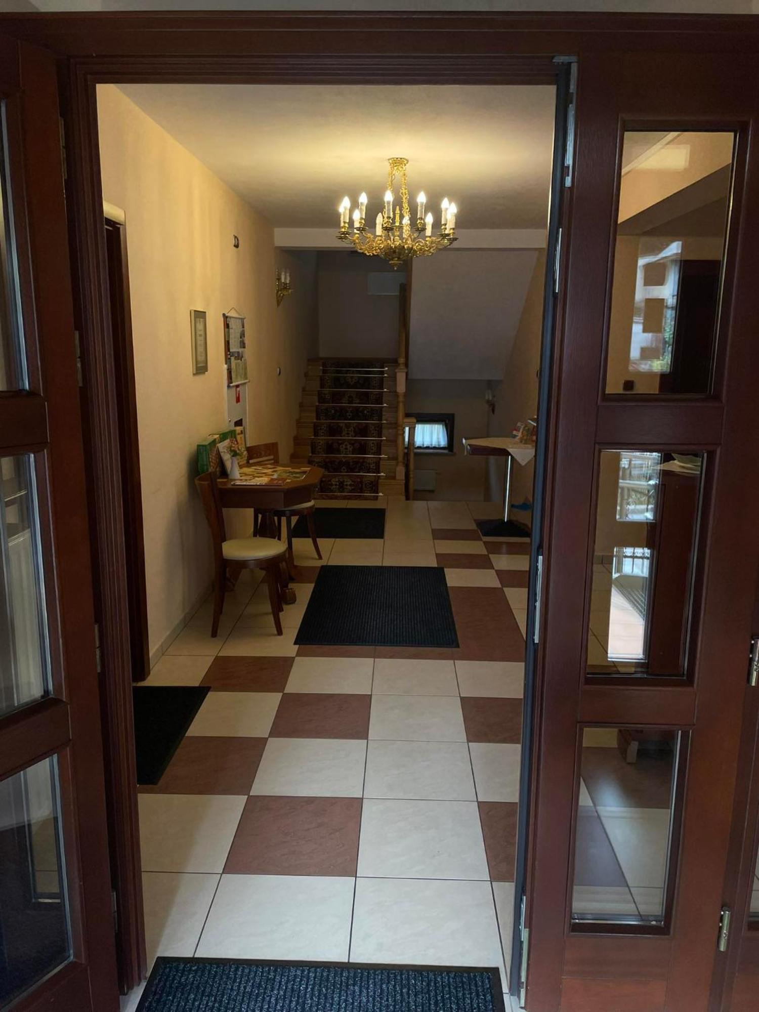 Pensjonat Szach Krynica Zdroj Exterior photo
