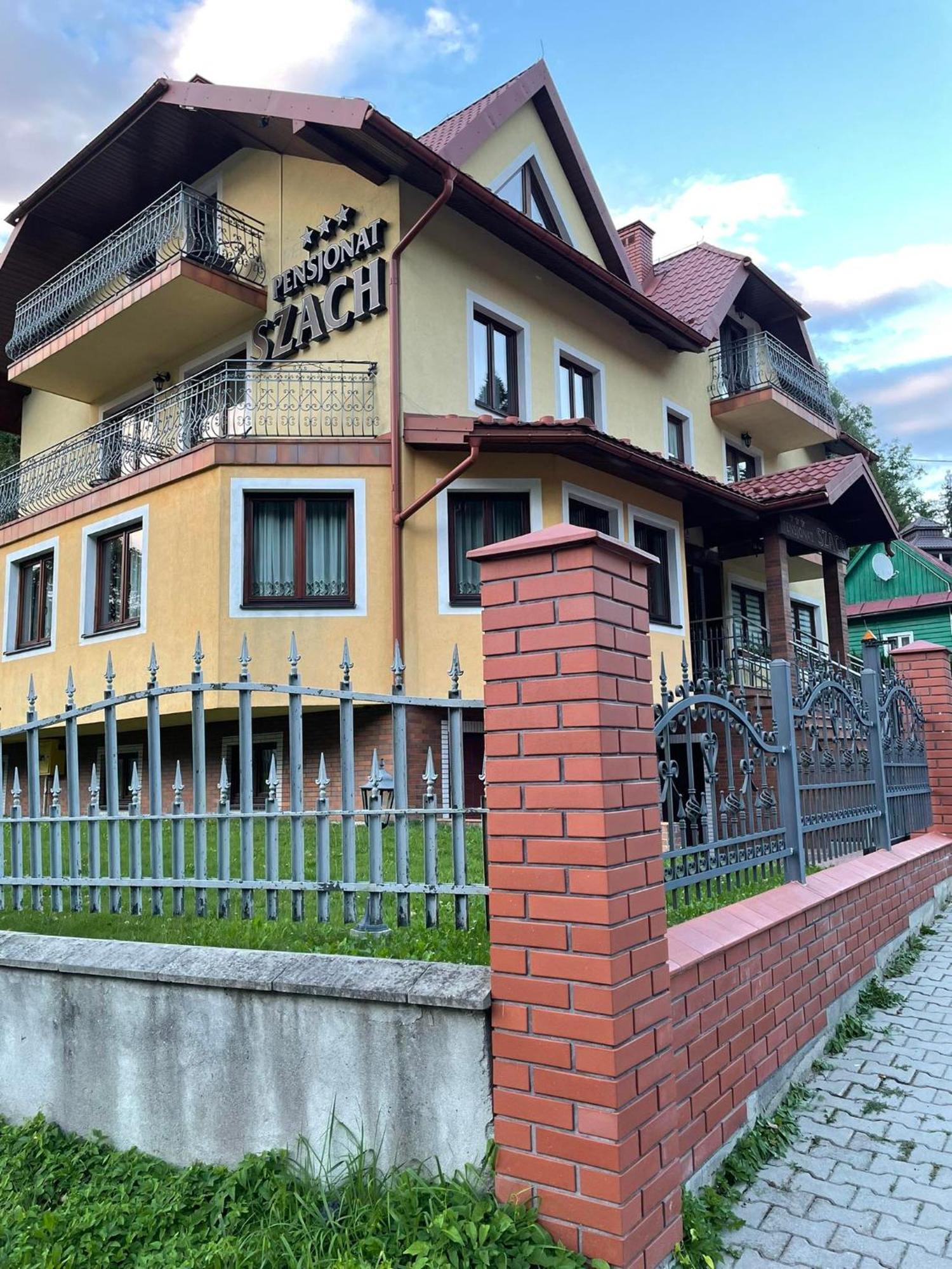 Pensjonat Szach Krynica Zdroj Exterior photo